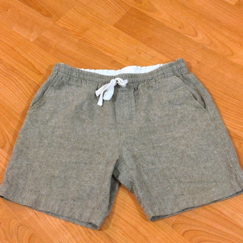 Linen Chambray Shorts - Olive
